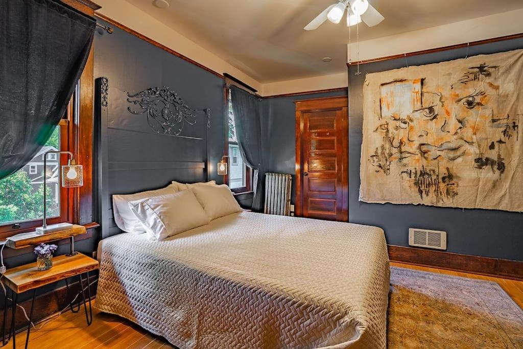 Charming In Capitol Hill - Foxglove Rm 2 Holiday home Seattle
