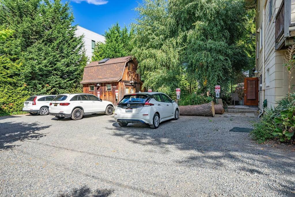 Holiday home Charming In Capitol Hill - Foxglove Rm 2