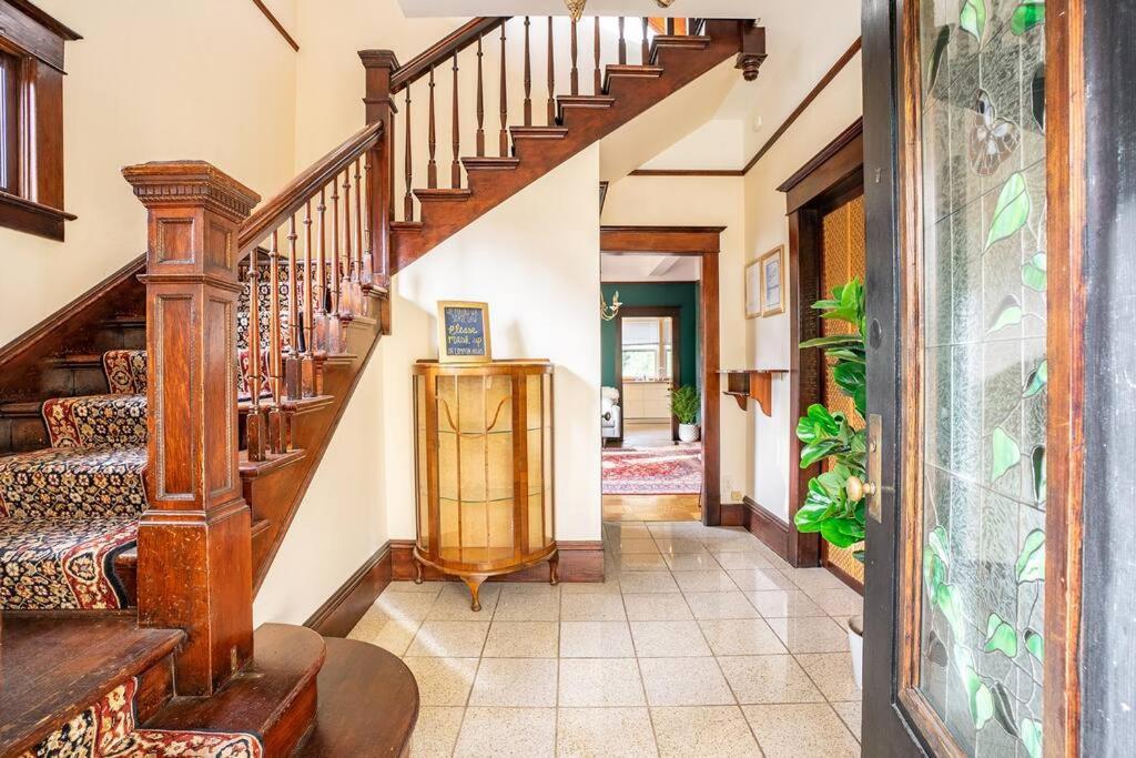 Charming In Capitol Hill - Foxglove Rm 2 *